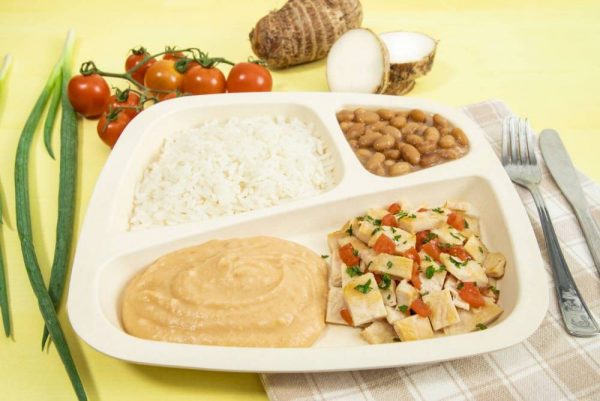 Diced_chicken_breasts_with_rice_for_kids